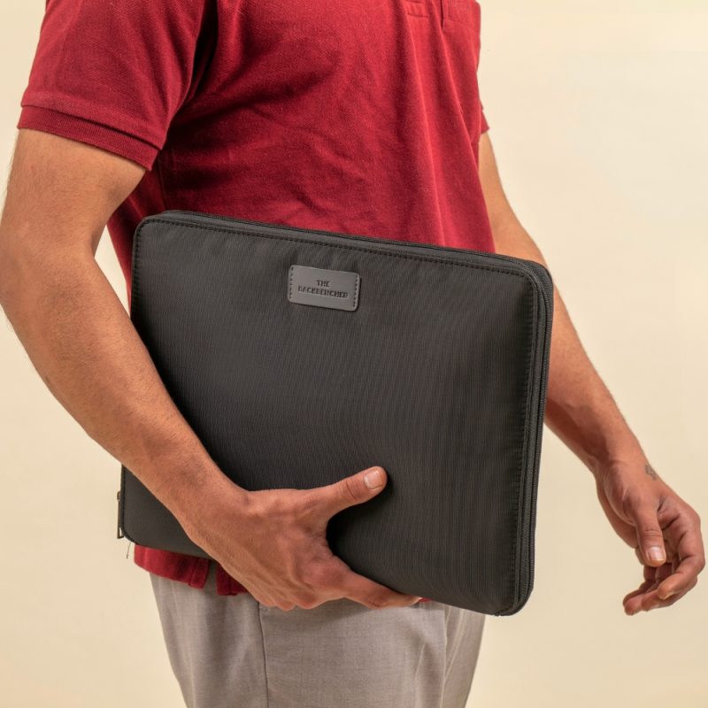 Lisbon Folio Laptop Sleeve black